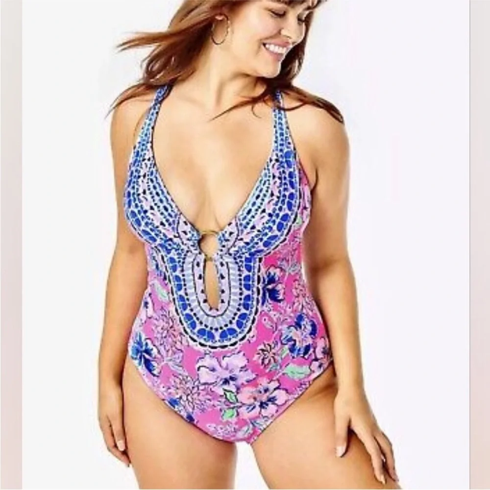 Beautiful Lilly Pulitzer swimsuit - Picture 7 of 7